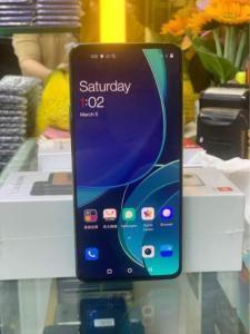 One plus 8T 8/128 gb