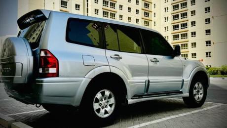 Mitsubishi pajero 2005