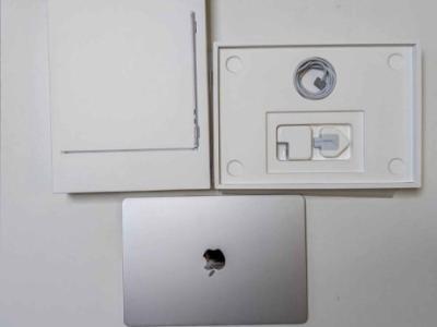 Apple MacBook Air