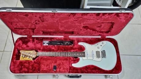 Ibanez AZ2204NW Prestige