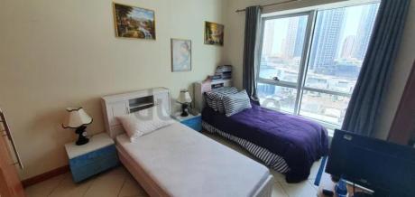 Room or Bed Space for LADIES ONLY Very Close to DAMAC Metro Station, Tram, Marina Mall.