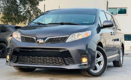 Toyota Sienna 2013 - Dubai