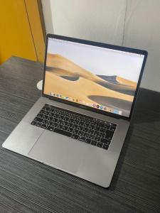 MacBook Pro (15-inch, 2018)