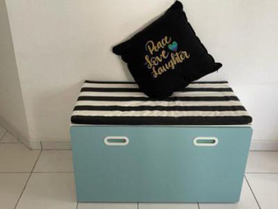 IKEA Seating bench(with cushion pad)