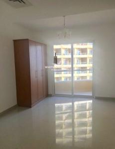 STUDIO APARTMENT WITH BALCONY IN LAKESIDE TOWER