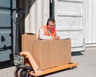 Precision-Driven Loading & Unloading Services: Your Belongings, Handled with Care